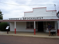 tn_isisfordshop.jpg