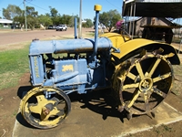 tn_modelnfordson.jpg