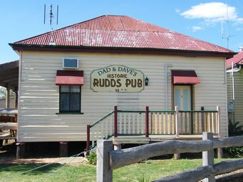 tn_ruddspubdscf7314.jpg