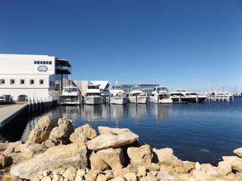 tn_fremantle_fishing_boat_harbour_dscf8557.jpg