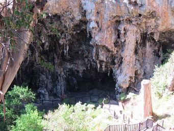 341_lake_cave_img_8196a.jpg