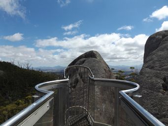 tn_castle_rock_ladder_dscf2980s.jpg