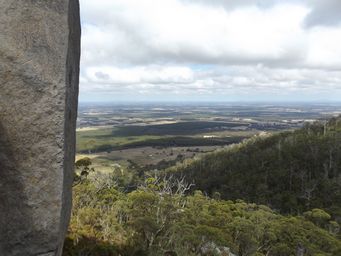 tn_castle_rock_sheer_dscf2973s.jpg