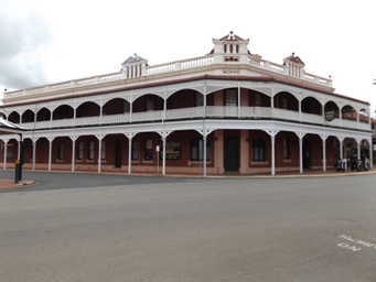 tn_castlehotel.jpg