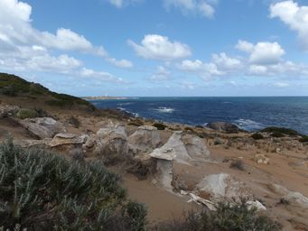 tn_leeuwinlighthousefromskippyrockdscf7676.jpg