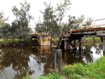 tn_pumphrearsbridgedscf0658.jpg