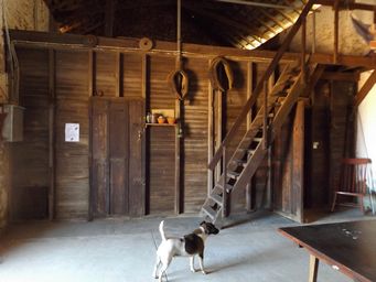 tn_sandfordstablesdscf0225.jpg