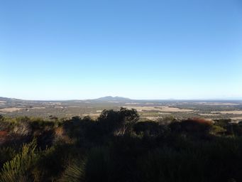 tn_tower_hill_mt_barker_dscf3104s.jpg