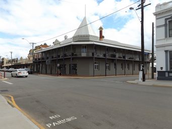 tn_yorkhoteldscf0632.jpg