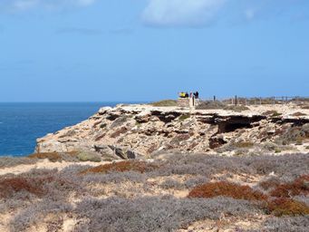 341_bunda_cliff_veiwing_dscf7875.jpg