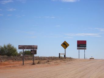 341_corner_border_img_5091.jpg
