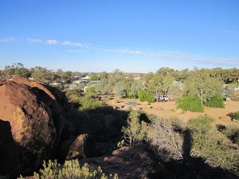 341_granites_cp_tibooburra_img_5122.jpg