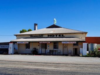 341_mannahill_hotel_sc.jpg