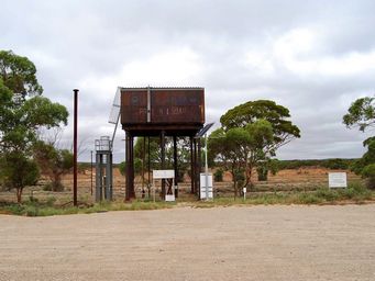 341_oodla_wirra_railway_tank_c.jpg