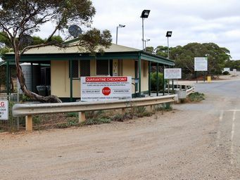 341_quaratine_stop_oodla_wirra_sc.jpg
