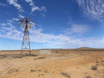 341_windmill_south_torrens_bore_dscf3947.jpg