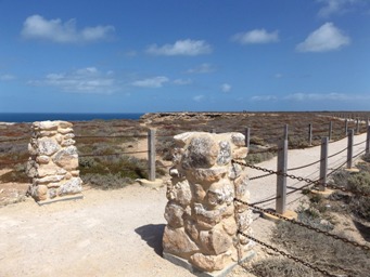 341xbunda_cliff_walkway_dscf7864.jpg