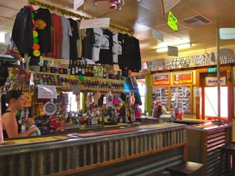 341xsilverton_pub_bar_c.jpg