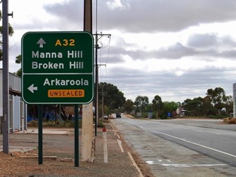 341xyunta_roadsign_sc.jpg