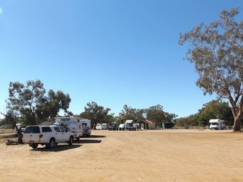 341_camping_nindigully_dscf4174c.jpg