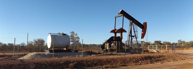 750xbanner_oil_well_dscf3988s.jpg