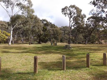 341_borenore_cave_picnic_area_dscf5777.jpg