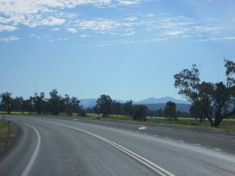 341_kamilaroi_highway_img_5427.jpg