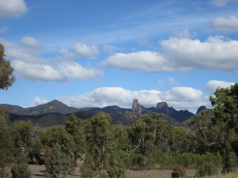 341_warrumbungle_skyline_from_camp_blackman_img_5340.jpg