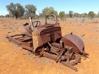 341_5_mile_tank_old_truck_dscf6571.jpg