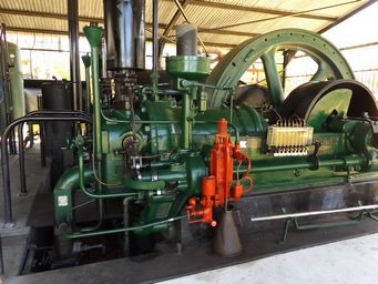 341_crossley_engine_dscf6440.jpg