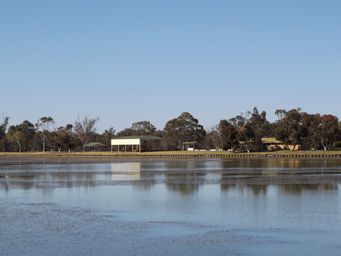 341_gum_band_lake_facilities_dscf6077.jpg