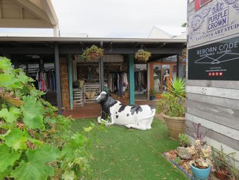 341_dress_shop_cowaramup_img_8254.jpg
