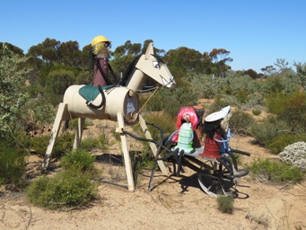 341xtin_horse_highway_21_img_9624c.jpg