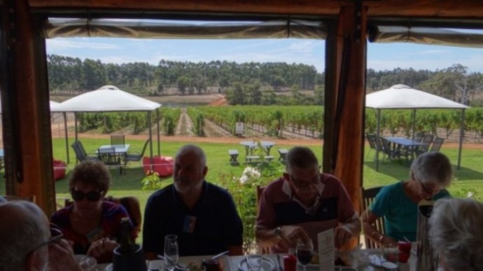690xbanner_lunch_at_brookwood_sb.jpg