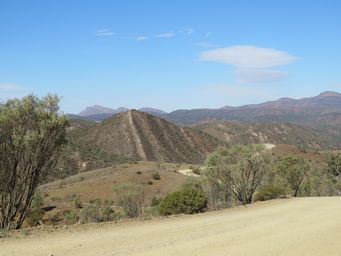 341_bunyeroo_drive_img_3903.jpg