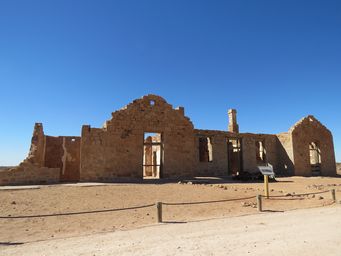 341_farina_transcontinental_hotel_img_3741.jpg