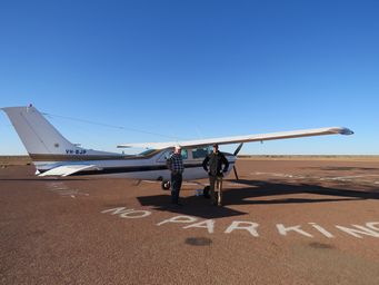 341_landed_at_william_creek_img_3127.jpg