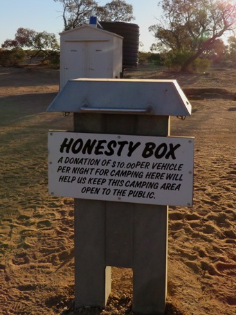 455_muloorina_honesty_box_img_3455c.jpg