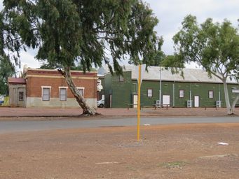 341_coolgardie_former_road_board_img_0298.jpg