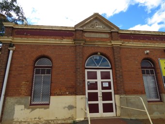 341_coolgardie_former_road_board_img_0450s.jpg