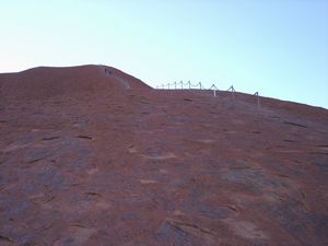tn_uluruclimb.jpg