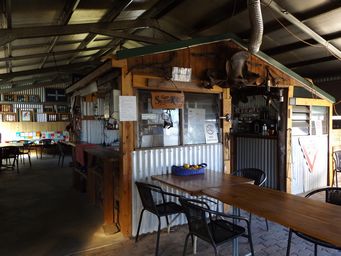 341_gulargambone_kitchen_plus_dscf5028.jpg