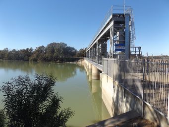 341_main_weir_dscf3430.jpg